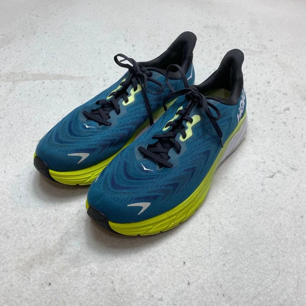 Hoka One One see tears